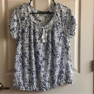 Eddie Bauer White Floral Boho Cottagecore 100% Cotton Blouse Women’s Size Medium